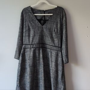 Banana Republic Charcoal 3/4 Sleeve Dress